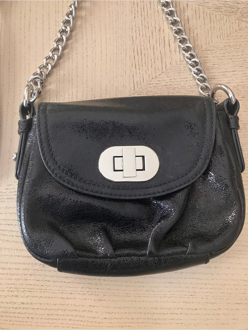 Badgley Mischka Black Wrinkled Leather Crossbody Mini Silver Chain and Turn-Lock